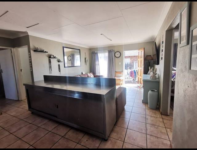 3 BEDROOM PROPERTY TO RENT IN STRUBENVALE